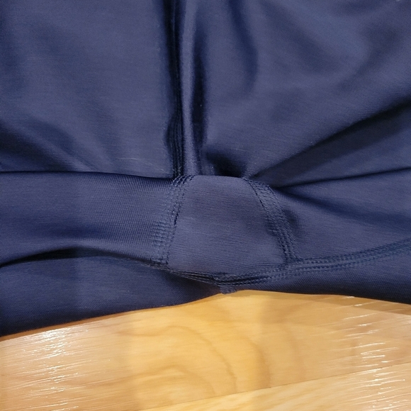 Under Armour Heatgear Compression Capri Leggings Size Small - Picture 5 of 5